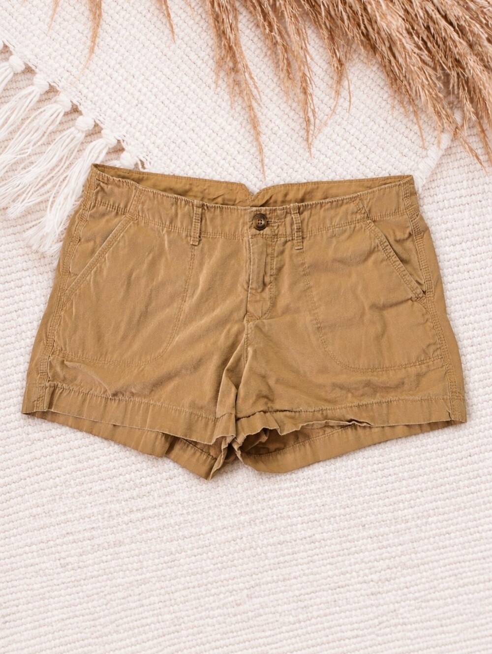 Old Navy Khaki Cargo Style Shorts Size 6